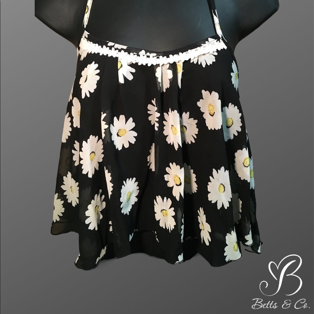🌼 Daisy Crop Top 🌼